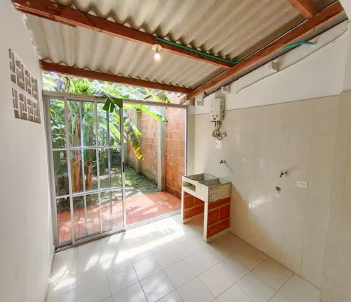 Se Arrienda Apartaestudio La Flora Cali Primer Piso De Dos Ambientes Con Parqueadero