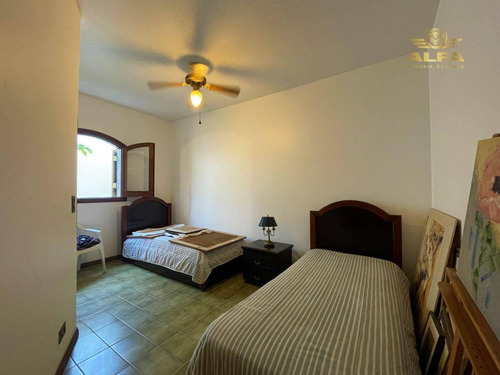 Imagem 15 de 30 de Residência A Venda Na Praia, 8 Dormitórios Sendo 6 Suítes, Piscina, Churrasqueira, 982 Metros De Terreno, 695 M² De Área Construída . - Ca0136