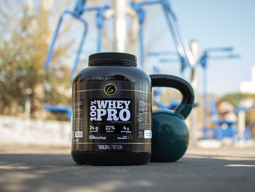Proteina + Vaso - 100% Whey Pro 5 Lb + Shaker Gold Nutrition