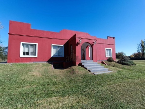 Imagen 2 de 22 de Venta - Permuta- Estancia Las Lilas - Lujan - Casa Sobre Parcela De 10.000 Mts²