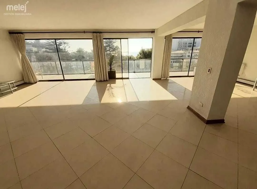 Imagen 4 de 7 de Departamento De 218 M2 Totales, Casino, Viña Del Mar