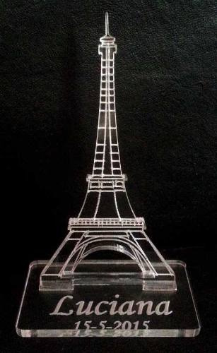 Souvenir De Acrílico Torre Eiffel Cumpleaños 15 Años Bodas