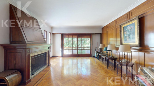 Casa De 3 Dormitorios En Venta En La Plata