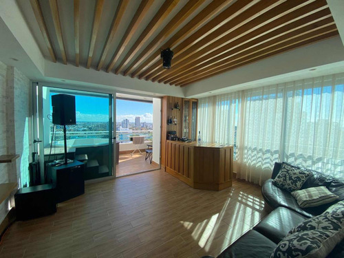 Venta De Penthouse En Alma Rosa I Santo Domingo Este