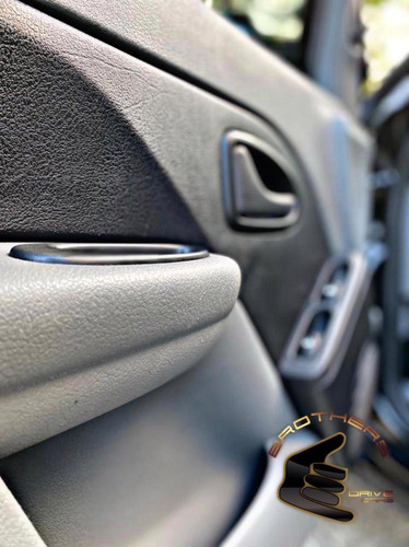 Renault Clio Confort Plus 5pts 2012