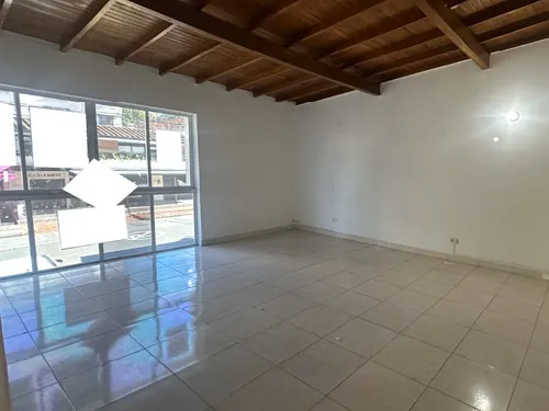 Local En Arriendo En Laureles. Cod A776068