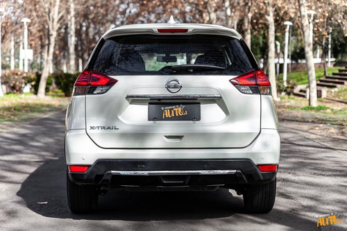 Imagen 5 de 14 de Nissan Xtrail 2.5 Sense 2018