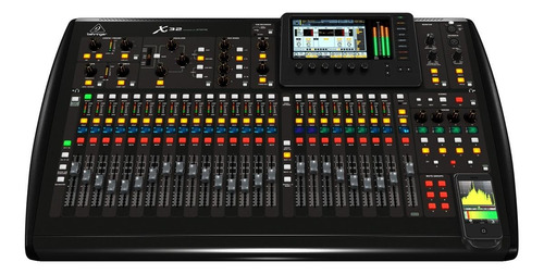 Imagen 2 de 4 de Consola Behringer X32 de mezcla 100V/240V