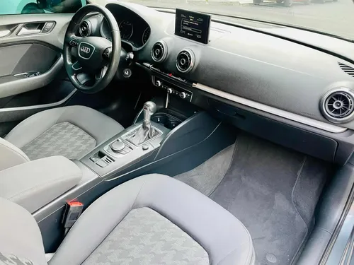 Audi A3 1.8 Attraction Mt