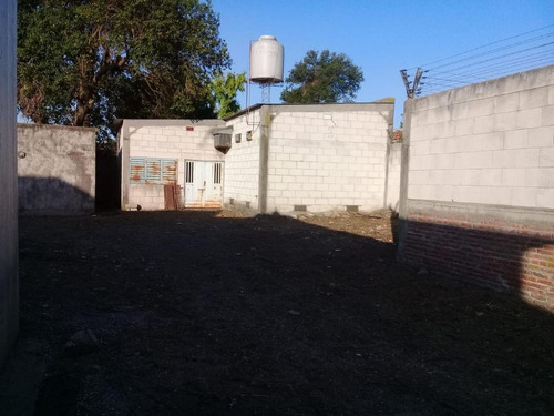 Imagen 5 de 16 de Galpon Sobre Terreno Centrico Mejoras Para Vivienda