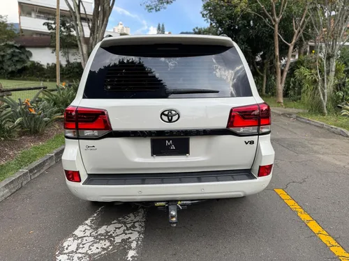 Toyota Land Cruiser Sahara Blindaje 2