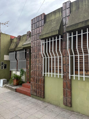 Departamento Tres Ambientes Al Frente En P. H