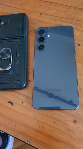 Samsung Galaxy S24 Fe 8 Gb Ram 256gb Rom 5g Grafito Negro (Usado)