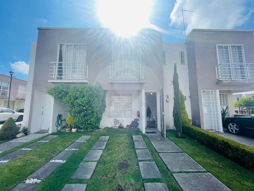 Casa En Venta En Corredor Industrial Toluca Lerma