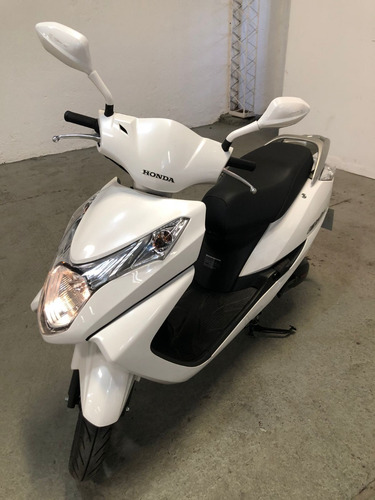 Imagen 5 de 15 de Aa Moto Honda Elite 125 Año 2017 7mil Km