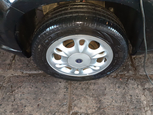 Fiat Marea Aro 15 Pneus Otimos