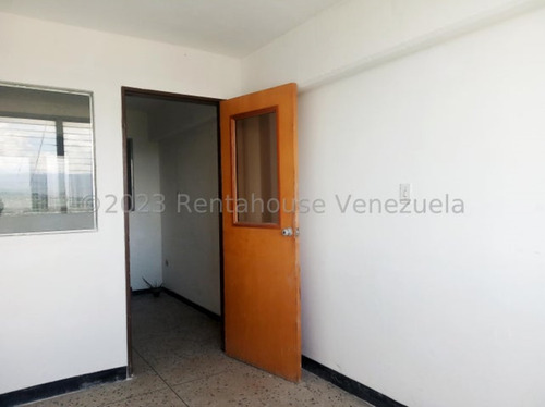 Milagros Inmuebles Oficina Alquiler Barquisimeto Lara Zona Centro Economica Comercial Economico Código Inmobiliaria Rent-a-house 24-8042