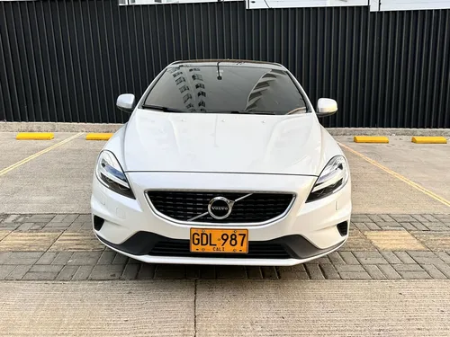 Volvo V40 2.0 T4 Drive-e R-design