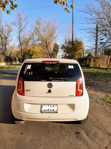 Volkswagen Up! White