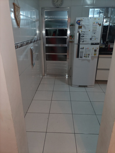 Casa Com 2 Sala 4 Quarto 1 Cozinha 4 Banheiro,1 Quintal.