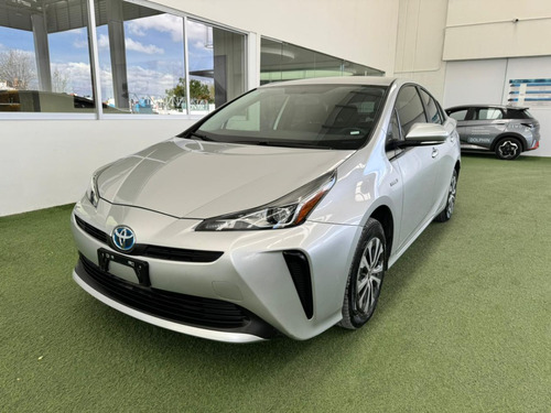 Toyota Prius 1.8 Base Cvt