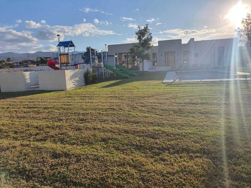Terreno En Exclusiva Privada Con Seguridad 24/7 - San Miguel Allende