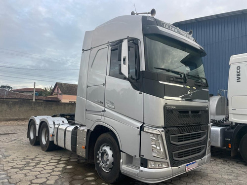 Volvo Fh 540 Globetrotter I-shift 6x4 Ano 2020