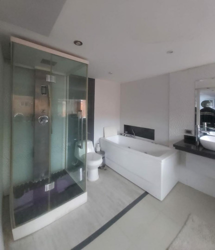 Imagen 6 de 12 de Townhouse En Res. Bonaventure Home Cod. Indith-175
