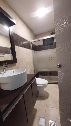 Apartamento Amoblado En Alquiler En Mañongo, Mi Viejo R - At
