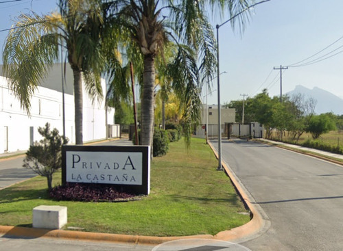 Casa En Venta De Recuperación Bancaria En Privada La Castaña, Nuevo León. Sh05