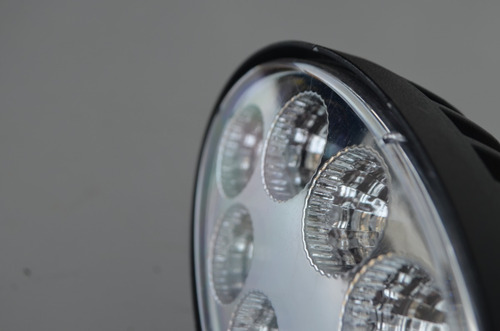 Faro Ovalado Auxiliar 8 Led 24w Tractor Agro Vial Mod. 511