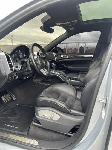 Porsche Cayenne 3.0 S E-hybrid Platinum Edition