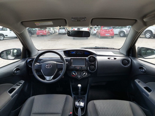 Toyota Etios Toyota Etios X 1.3 Flex 16v 5p Aut. - Branc...