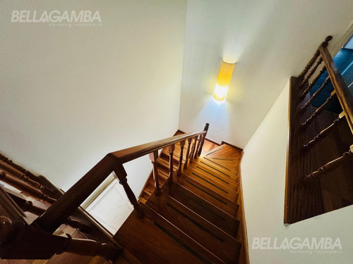 Casa Venta Martinez 7 Ambientes Jardin Piscina