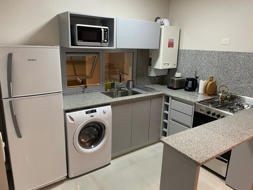 Departamento Nuevo Pto. Madryn P/ 4 Personas (alquiler Por Día) Precio Y Disponibilidad Para Julio 2025. A Metros Del Mar. Con Cochera. Piscina Climatizada Todo El Año.