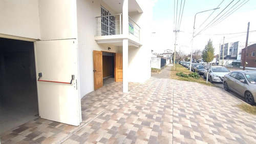 Imagen 3 de 29 de Rebajado De Valor - Vendo Gran Local Comercial / Salón Usos Mult. 310 M2 Cub. - Marcos Paz Centro