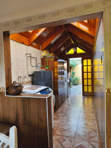 Hermosa Casa En Villa Los Cantaros, Quilicura.
