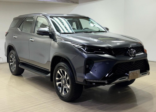 Toyota Fortuner Sw4 2025