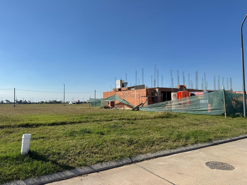 Venta Lote En Cuestas De Manantiales