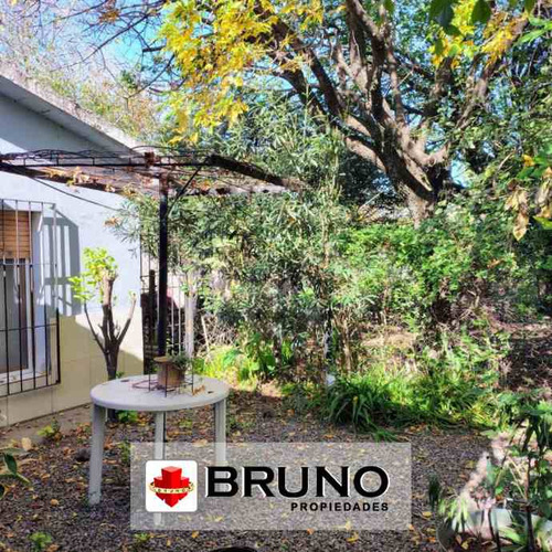 Casa En Venta En Agustin Ferrari