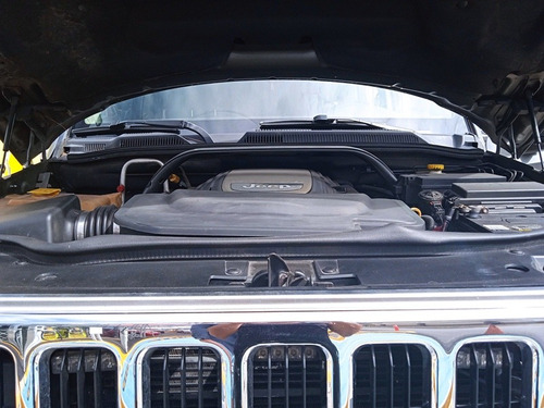 Jeep Commander
