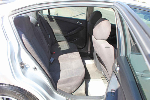 Imagen 12 de 15 de Nissan Altima 2010 4p S Basico Aut Cvt