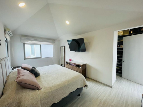 Residencia En Venta En Condado Del Valle, Metepec