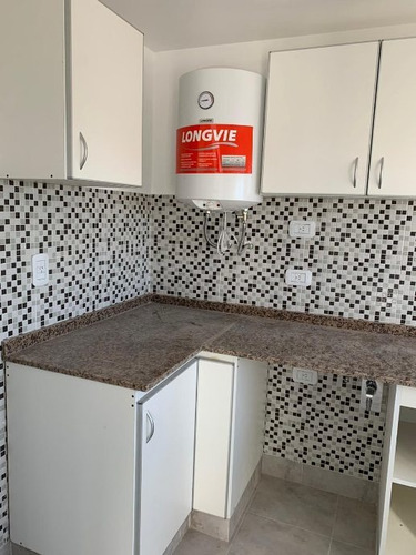 Imagen 6 de 14 de Departamento En Venta En Moron Centro