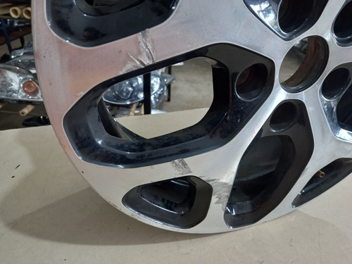 Roda Aro 17 Renault Captur Original Com Riscos (Usado)