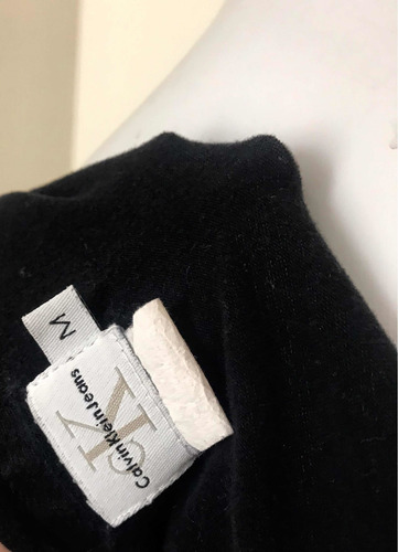 Remera Clavin Klein Talle M