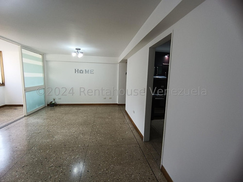 Rent-a-house Vende Apto En La Candelaria #24-24412