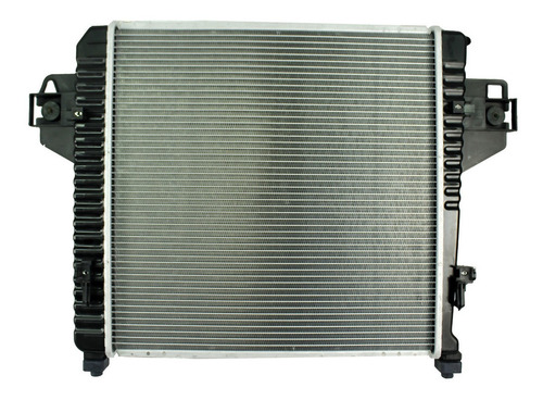 Imagen 5 de 10 de Radiador Jeep Liberty V6 3.7l 2002 2003 2004 2005 2006 T/a