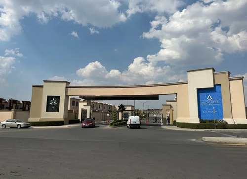 Reestrena Casa En Residencial Andalucia A 15 Min Del Aifa Con Seguridad 24 Hrs Y A 2 Min Aut Mex Pachuca