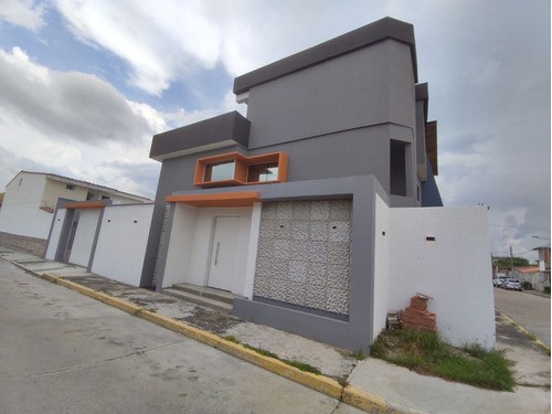 Casa En Venta En La Morita I Urbanizacion Villa Caribe